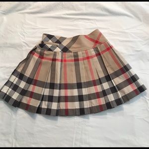 Children’s Burberry mini skirt